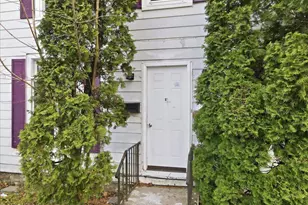 202 N Courtland St, East Stroudsburg, PA 18301 - Photo 3