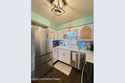  532 Country Place Drive, Tobyhanna, PA 18466 - Photo 13