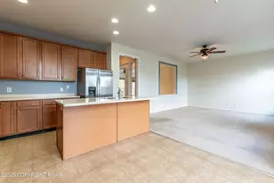 8524 Mayfair Ct, Breinigsville, PA 18031 - Photo 15