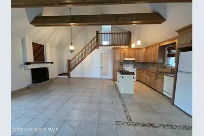  107 Berkshire Court, Bushkill, PA 18324 - Photo 5