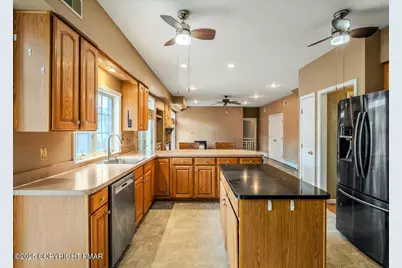  126 Devonshire Drive, Stroudsburg, PA 18360 - Photo 11