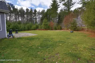 223 Canterbury Cir, Blakeslee, PA 18610 - Photo 7