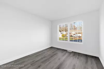  315 Witness Tree Court, East Stroudsburg, PA 18301 - Photo 7