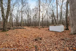 210 Clubhouse Dr, East Stroudsburg, PA 18302 - Photo 23