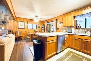 19 Livingston Ln, Gouldsboro, PA 18424 - Photo 5