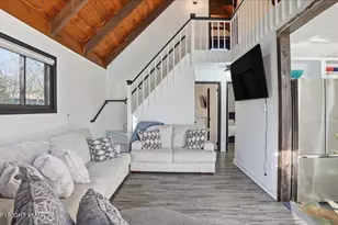 6401 Marvin Gardens, Tobyhanna, PA 18466 - Photo 11