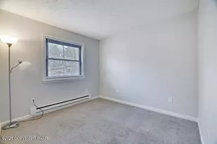 9390 Birch Ln, Tobyhanna, PA 18466 - Photo 17