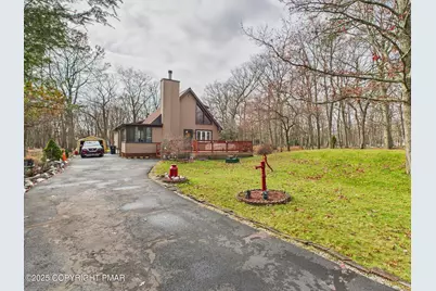  197 Hummingbird Trail, Bushkill, PA 18324 - Photo 1