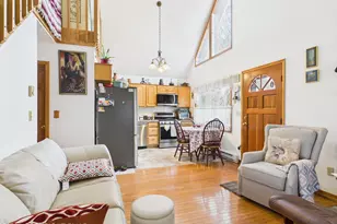 197 Hummingbird Trl, Bushkill, PA 18324 - Photo 11