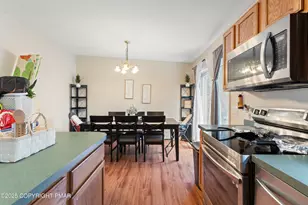 275 Estate Dr, East Stroudsburg, PA 18302 - Photo 9