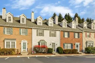 116 Eaglesmere Cir, East Stroudsburg, PA 18301 - Photo 3