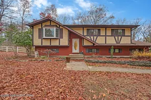 319 Whispering Hills Dr, East Stroudsburg, PA 18301 - Photo 39