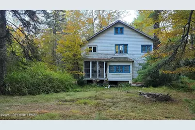  202 Moon Lit Trail, Pocono Pines, PA 18350 - Photo 3