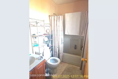  1107 Hampstead Court, Bushkill, PA 18324 - Photo 3