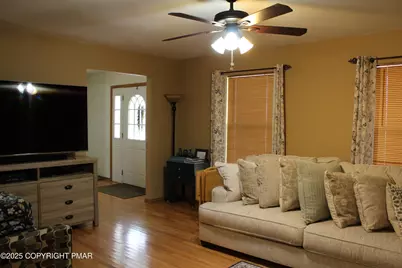  109 Blue Bird Way, East Stroudsburg, PA 18302 - Photo 3