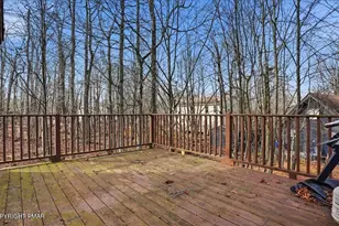 9781 Auburn Dr, Tobyhanna, PA 18466 - Photo 43