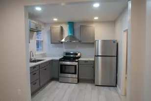 903 W Spruce St, Coal Township, PA 17866 - Photo 15