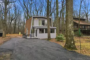 3217 Hamlet Dr, Tobyhanna, PA 18466 - Photo 3