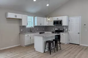 515 Hummingbird Ct, Bushkill, PA 18324 - Photo 17