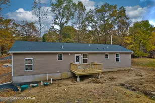 515 Hummingbird Ct, Bushkill, PA 18324 - Photo 15