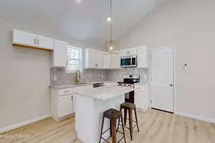 515 Hummingbird Ct, Bushkill, PA 18324 - Photo 9