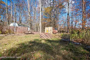 202 Palomino Pl, Coolbaugh Township, PA 18466 - Photo 5