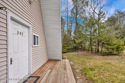  397 Scotch Pine Drive, Pocono Summit, PA 18346 - Photo 5