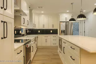 1131 Mink Ct, Bushkill, PA 18324 - Photo 11