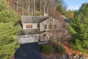 6 Fieldstone Ct, Lake Harmony, PA 18624 - Photo 1