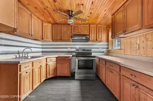 312 W Ridge St, Lansford, PA 18232 - Photo 11