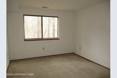  159 Stream Court, Bushkill, PA 18324 - Photo 13