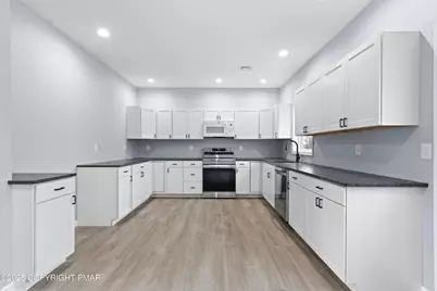  102 Eagle View, Long Pond, PA 18334 - Photo 13