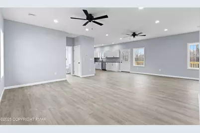  102 Eagle View, Long Pond, PA 18334 - Photo 9