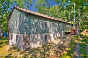 269 Stafford Dr, Bushkill, PA 18324 - Photo 13