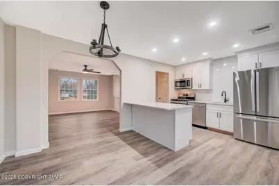  903 Avenue N, Matamoras, PA 18336 - Photo 11