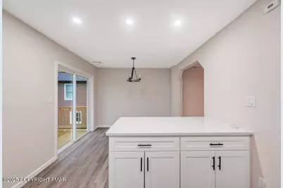  903 Avenue N, Matamoras, PA 18336 - Photo 17