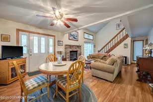 114 Brentwood Dr, Bushkill, PA 18324 - Photo 7