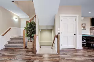 24 Lakeview Dr, Lake Harmony, PA 18624 - Photo 15