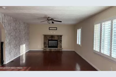 142 Dorchester Drive, Tobyhanna, PA 18466 - Photo 11