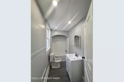  627 Carey Avenue, Wilkes Barre, PA 18702 - Photo 21