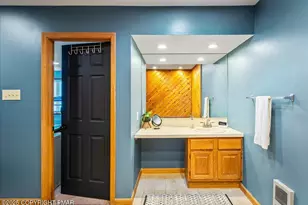 9 Gregory Pl, Lake Harmony, PA 18624 - Photo 15