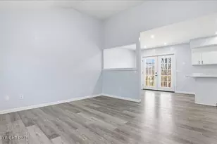 1397 Bear Dr, Bushkill, PA 18324 - Photo 5