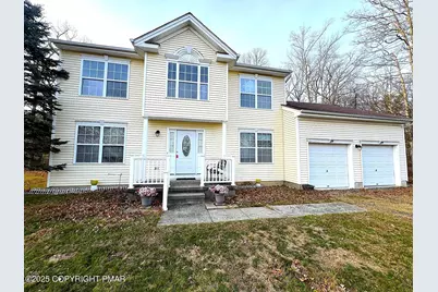  214 Kensington Drive, Bushkill, PA 18324 - Photo 3