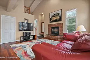 42 Mountainwoods Dr, Lake Harmony, PA 18624 - Photo 17