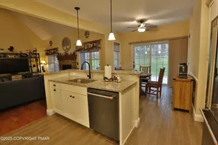 142 Lexington Ln, Blakeslee, PA 18610 - Photo 29