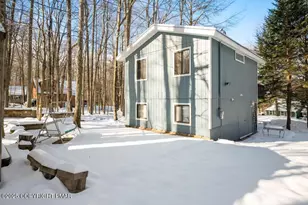 136 Netcong Cir, Pocono Lake, PA 18347 - Photo 9