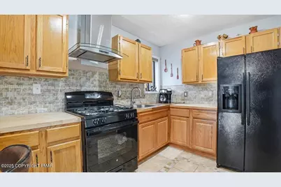  109 Saunders Drive, Bushkill, PA 18324 - Photo 17