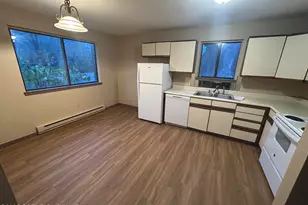 233 Sedburgh Ct, Bushkill, PA 18324 - Photo 3