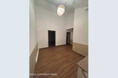  233 Sedburgh Court, Bushkill, PA 18324 - Photo 7