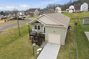 1270 Franklin St, Old Forge, PA 18518 - Photo 5